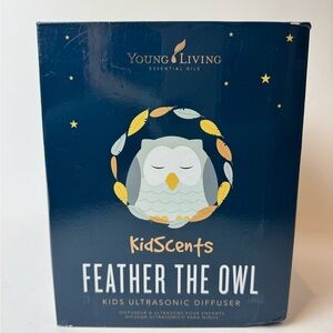 Young Living KidScents Feather the Owl Diffuser - Gray and White
